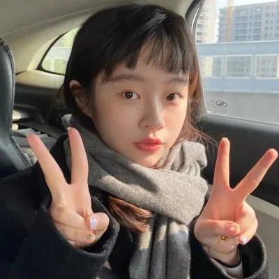 三块广告牌